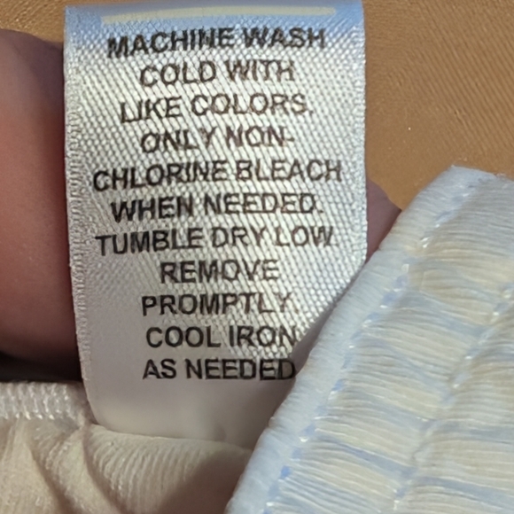 Cato White Cargo Capris with Adjustable Leg Ties and Elasticized Waist - Picture 12 of 16